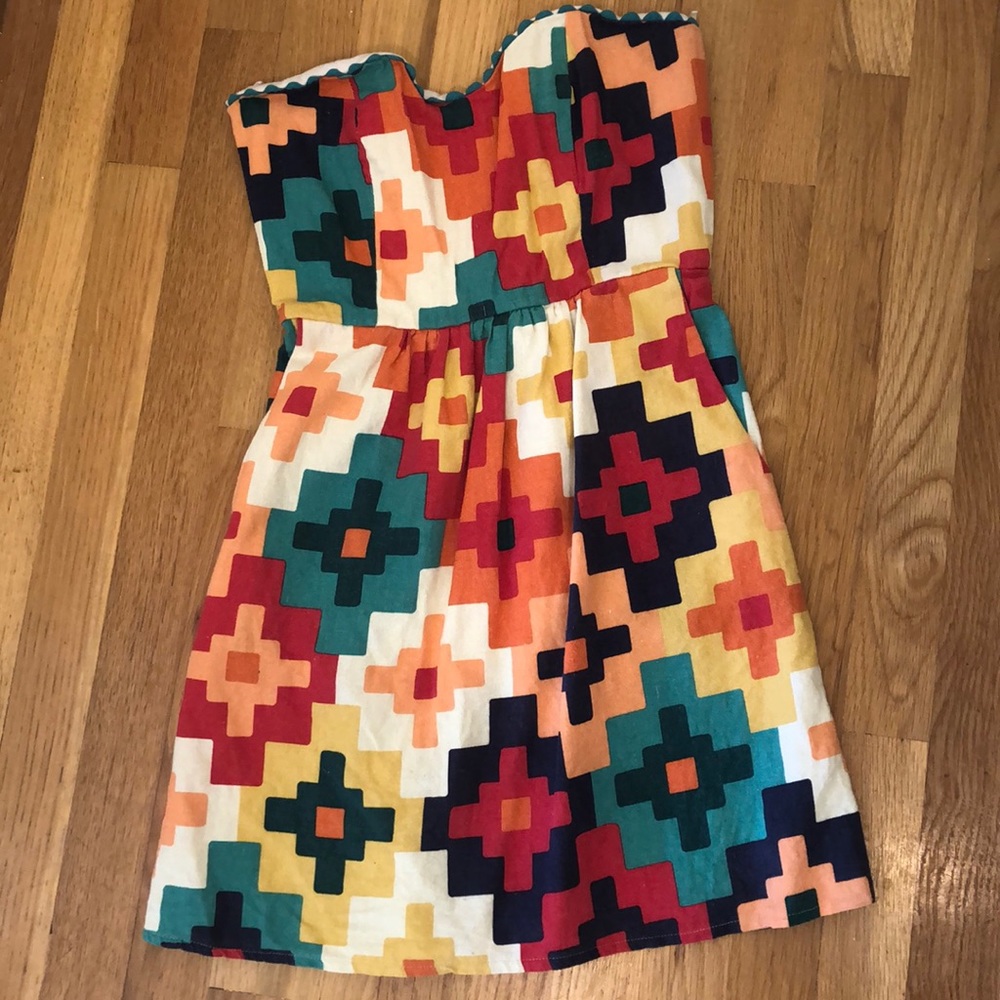 Judith March geometric strapless mini dress